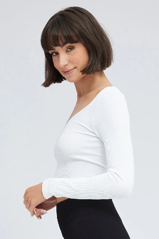 White Top Long Sleeve Scoop Neck Seamless