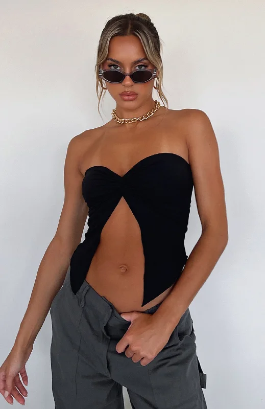 She's A Day Dreamer Crop Black