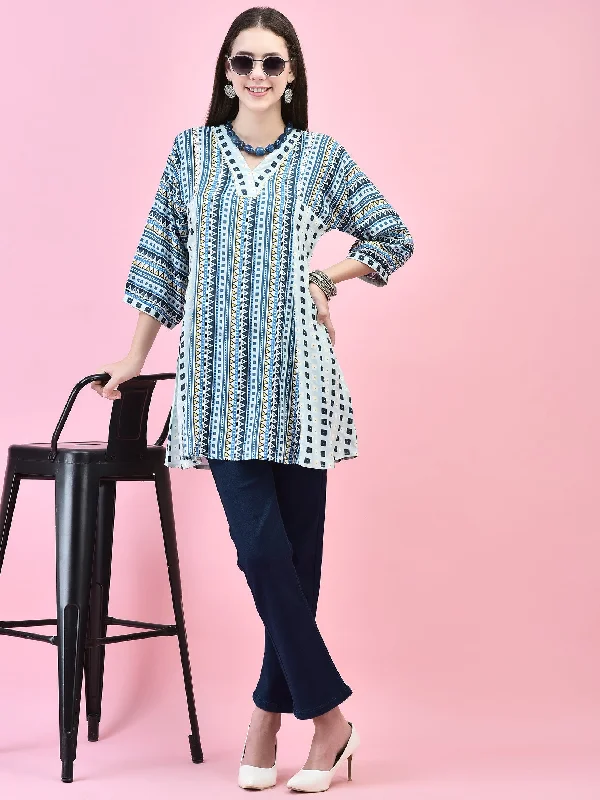 Women Liva (Rayon) Blue Geometric Print Tunic